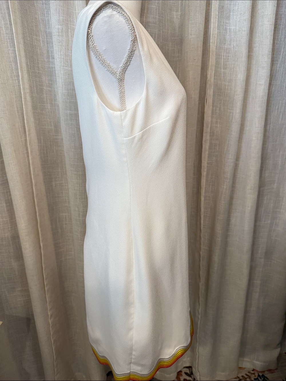 Trina Turk White Shift Dress Rainbow Ric Rac Trim Sleeveless Mod Mini-Size S/M - Picture 8 of 15